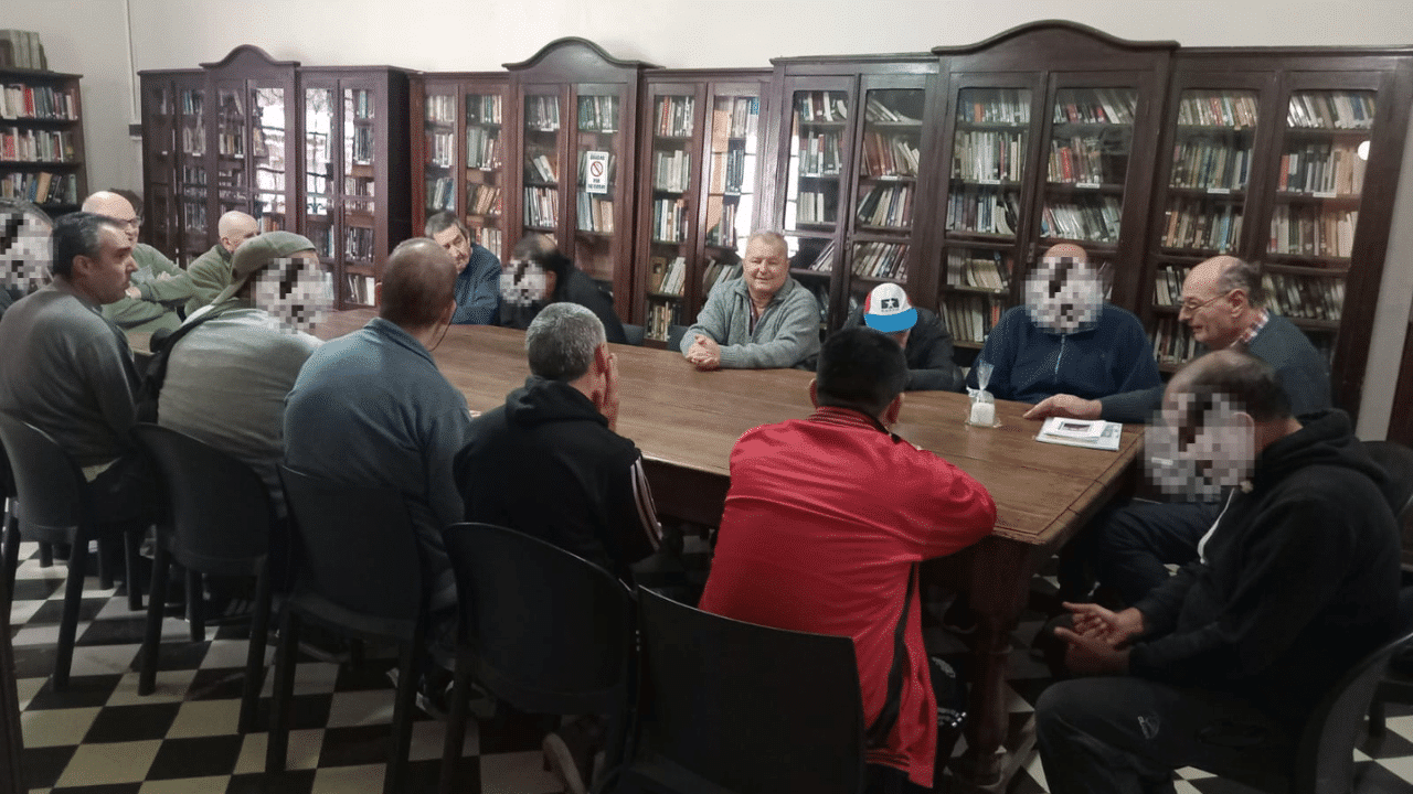 Usuarios visitaron la Biblioteca Ameghino por su Aniversario N°106